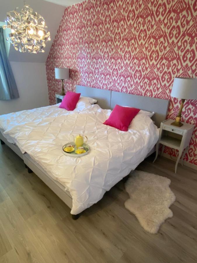 Maison De Montgibaud Esterno foto