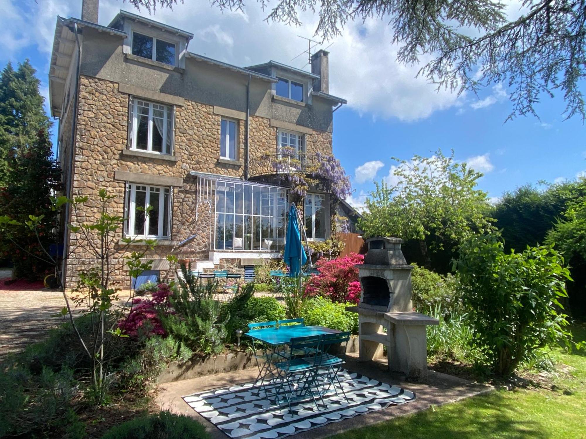 Maison De Montgibaud Esterno foto