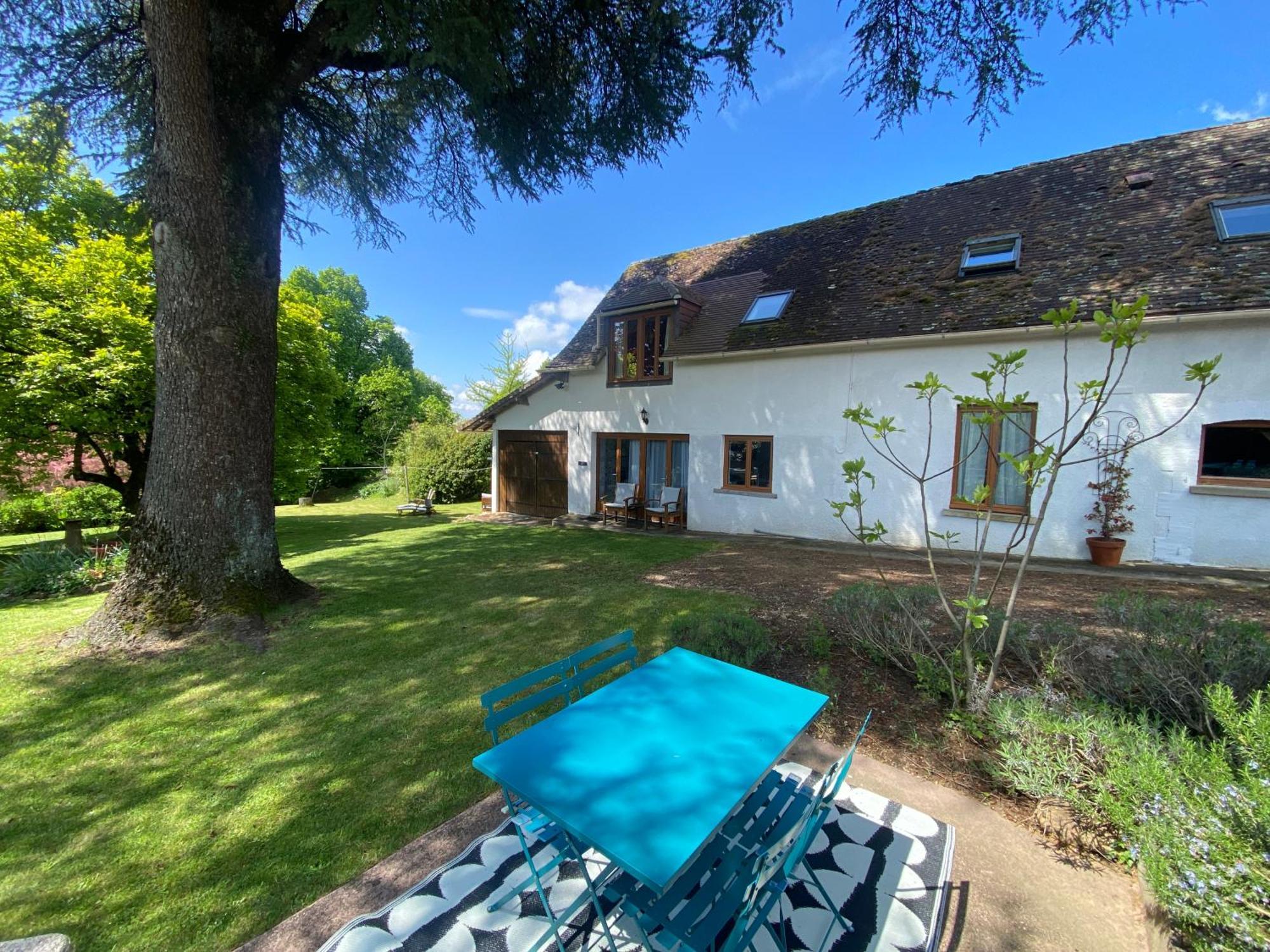 Maison De Montgibaud Esterno foto